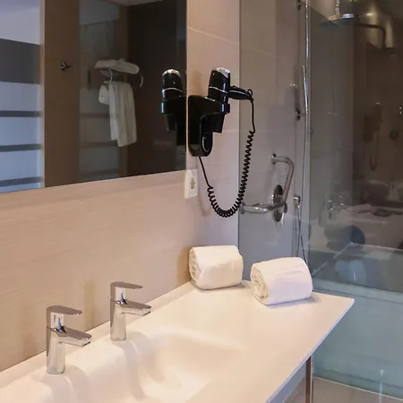 Hotel Granada Palace, Affiliated By Melia 5*