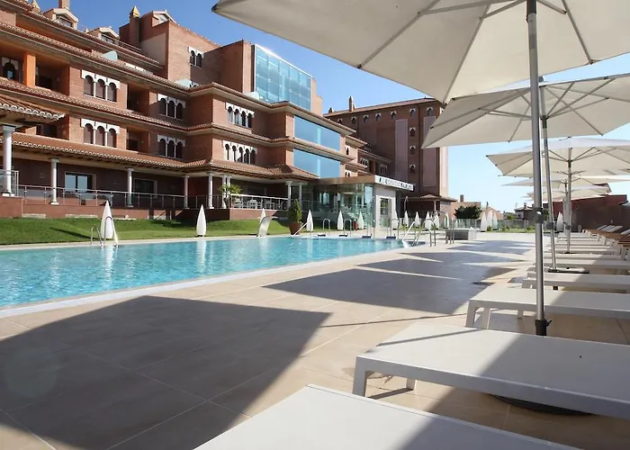 Granada Palace 5* מונאצ'יל